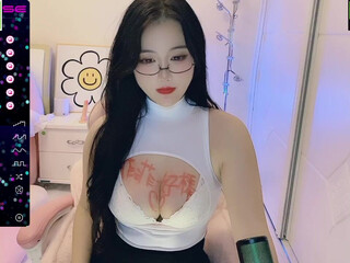 Dennielle november-4-2022 webcam