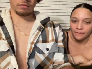 ittybity115598 chaturbate december-13-2022