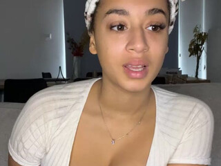 Naomi-Berlin stripchat latest december-15-2022