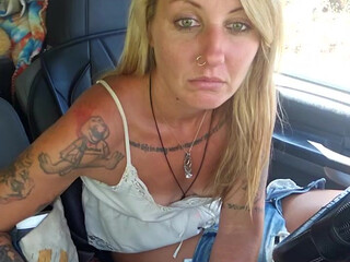 sheissomething stripchat 5-February-2023 play show