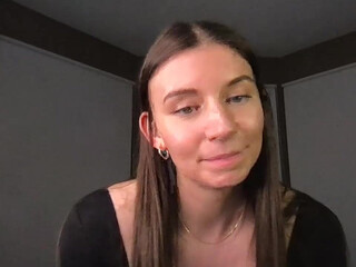 heidihotte chaturbate pvt record april-8-2023 camrecord