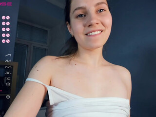 youne_and_beautiful fresh webcam april-3-2023 camrecord