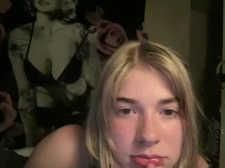 scxrletbae - Show [Chaturbate] 28-april-2023