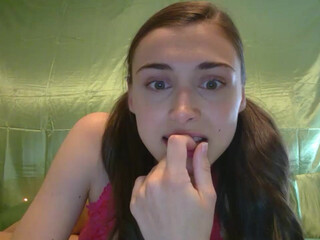 alyssaraelove - Show Chaturbate] 31-april-2023