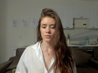 lindamcbride - camporn [Chaturbate] 16-May-2023