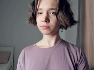 gummybubble - camaction [Chaturbate] 14-June-2023