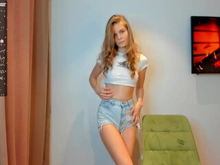 carolynsveronica 15-August-2023 young teen babe in wet t-shirt