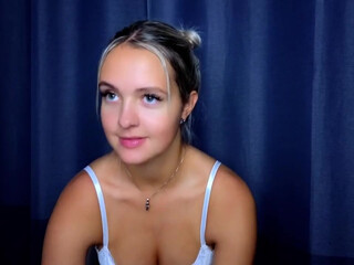 [chaturbate] beverly_hillls 28-Dec-2023 webcam solo porn