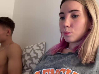[chaturbate] bogyangel Jan-15-2024 naked in front of the camera