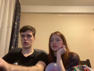 [chaturbate] lucky_squad Jan-15-2024 young skinny chick jerks off wet pussyhole