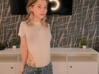 lynnatlee chaturbate pretty doll 9/04/2024