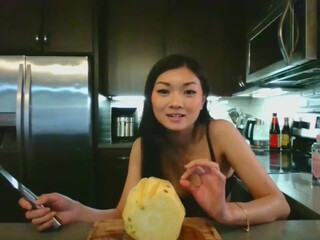 Gotcha_Matcha Chaturbate Young Kitty Playing With Wet Clit 21-Apr-2024