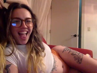 orangefawn chaturbate new thin shows her wet hole 28/04/2024