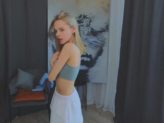 Odelynhane Chaturbate Thin Babe Gets Stretched 17/07/2024