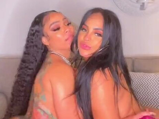 Doubledosetwins Nudes OnlyFans 08-Sept-2024 (4)