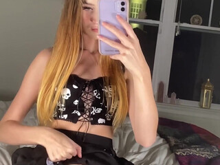 Ursecretgirlfriend Onlyfans young Blonde 1-September-2024