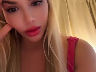 Summerbrookes Onlyfans Online Hd In The Room 05-05-2025