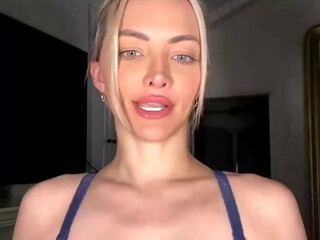 Lindsey Pelas Onlyfans Free Online Adult Show 04-05-2025