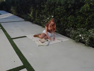 Elly Clutch Onlyfans New Teen Model 02-05-2025