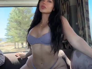 Emily Rinaudo Onlyfans Play In Free Show 03-05-2025