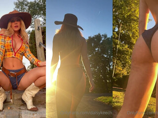 Daisy Keech Onlyfans busty