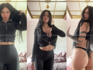 Zusje Onlyfans free fingering