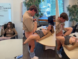 Bronwin Aurora Onlyfans new fingering content