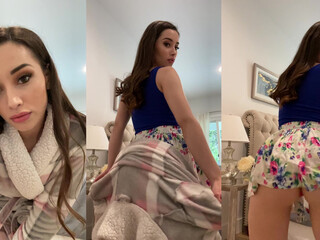 Arialeex onlyfans very young new model