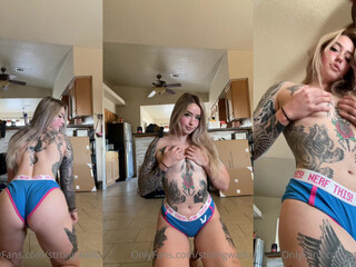 Strongwaifu onlyfans cam sextape  naked slender chicks ​