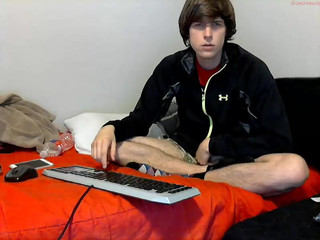 caabcaab  Great webcam sex from a young model