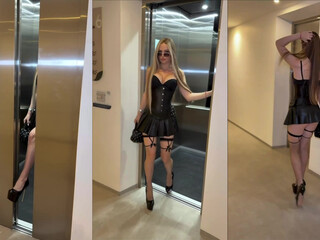 LolaBunny_Kitkatik14 onlyfans thin hot blonde