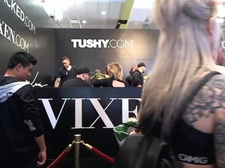 laurenphillips  Showed its narrow hole