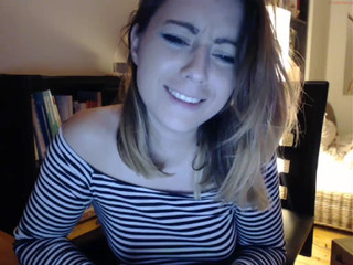 kimilee22  Creamy Pussycat mfc Webcam show