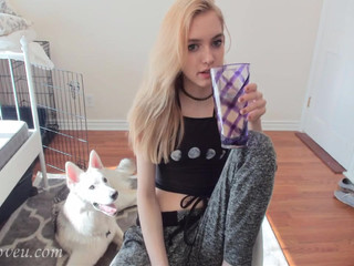 scarletloveu  milf stimulates on webcam show