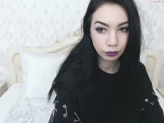 saradolce20  Playing On Webcam