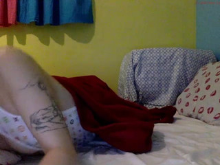 nicecolddrink  Play With Her Toy On Cam