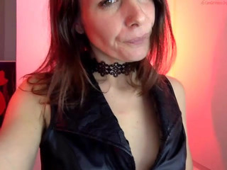 oliviaorgasmique  Spreads Her Stump representing fingering