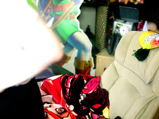 goldengoddessxxx  She caresses her hole