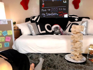 aubrilee  Still Stimulates Her Pussy