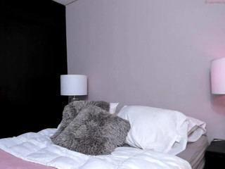 sweet_lau  show 8th of August