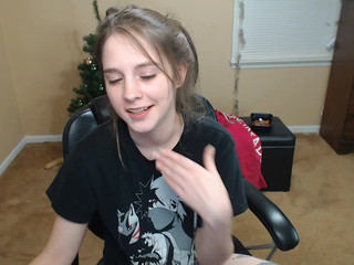 blondiebanger  Pretty webcam whore