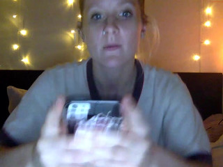 blondiebomb33  Webcam slut finger pussy