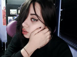 sherryshen  Showed her holes in front of the camera