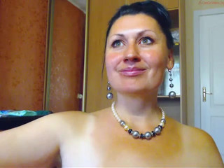 maturelinda40  Seductive Cam Show