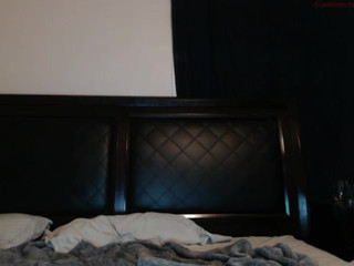 harleyolivia  naked webcam show