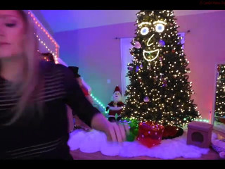 misschristmas  Fucks Her Pussycat On Webcam