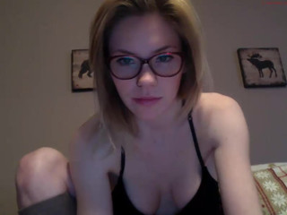 sunsnmoons  hooker create demented show