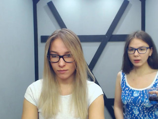 amazingbluesky  slut similar Wanking in Webcam