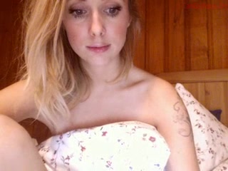 prncessbubgum  playing with my tits and Pussy