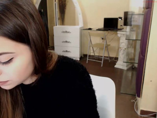 alma_pearl  show 10th of July